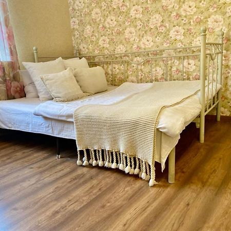 Вірменська 14 Центр З Балконом Не Далеко Від Ж Д Вокзалу Звітні Документи Apartment Lviv Ngoại thất bức ảnh
